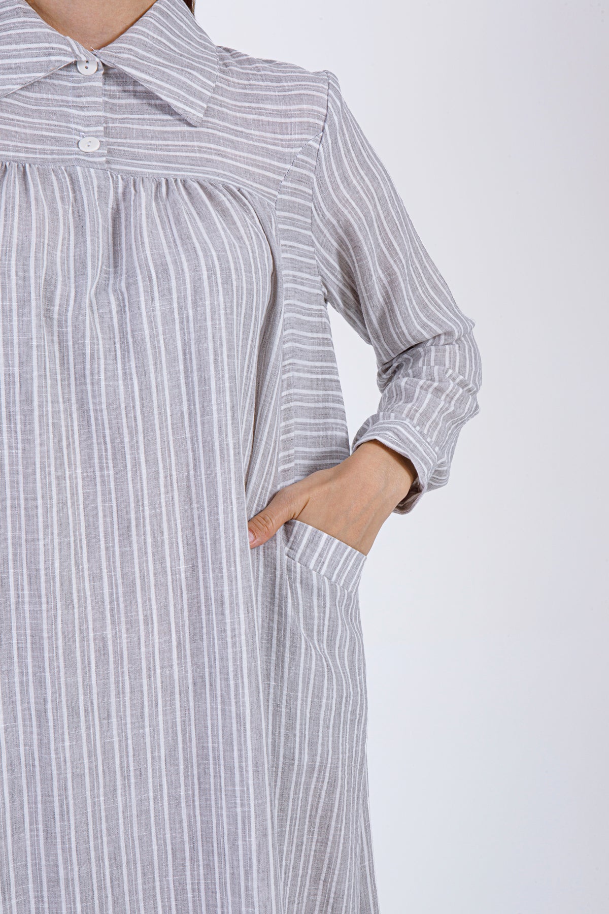 Laya Striped Maxi Dress – Soft Grey