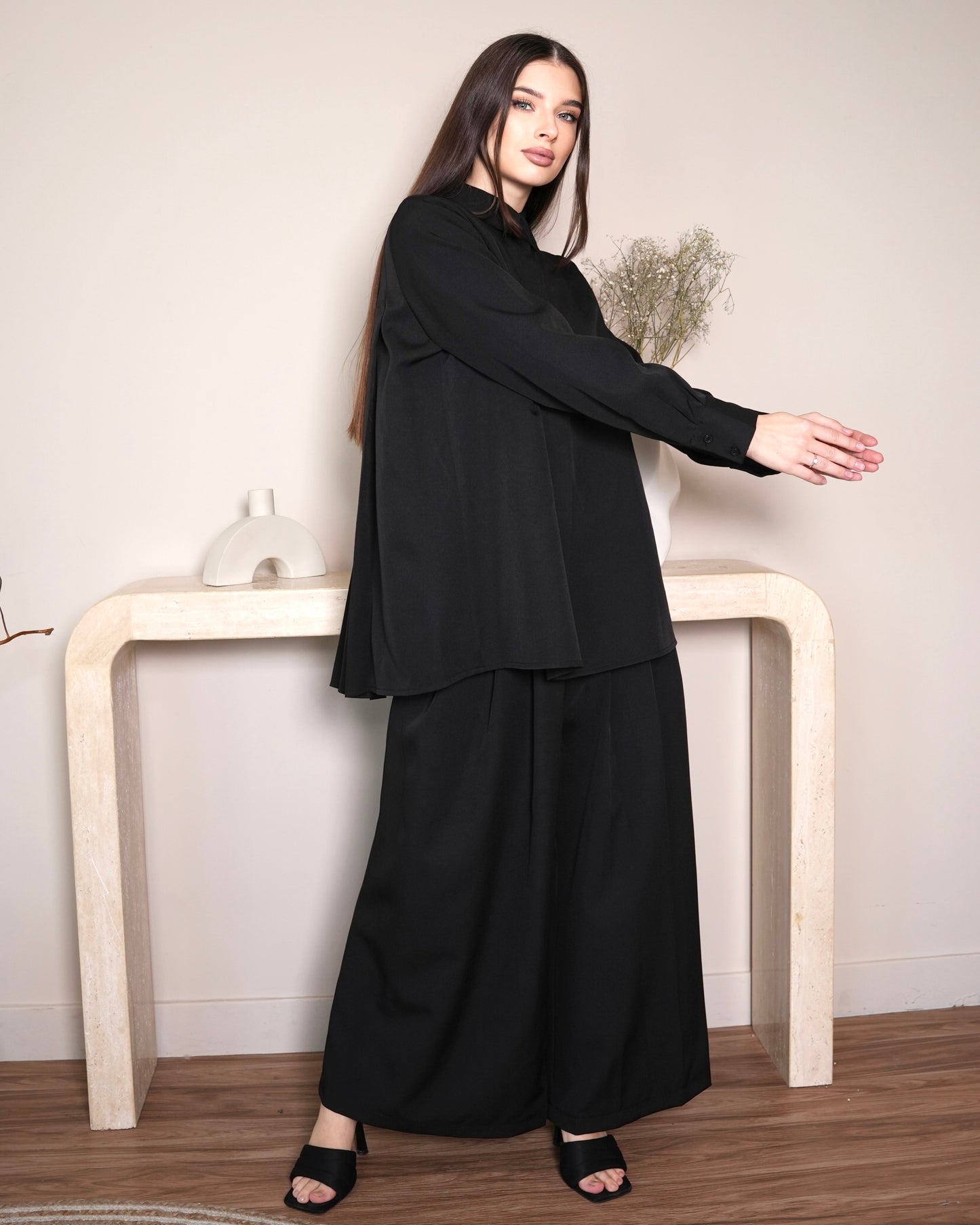 Ebon Elegance Set - Black with Pleated Back