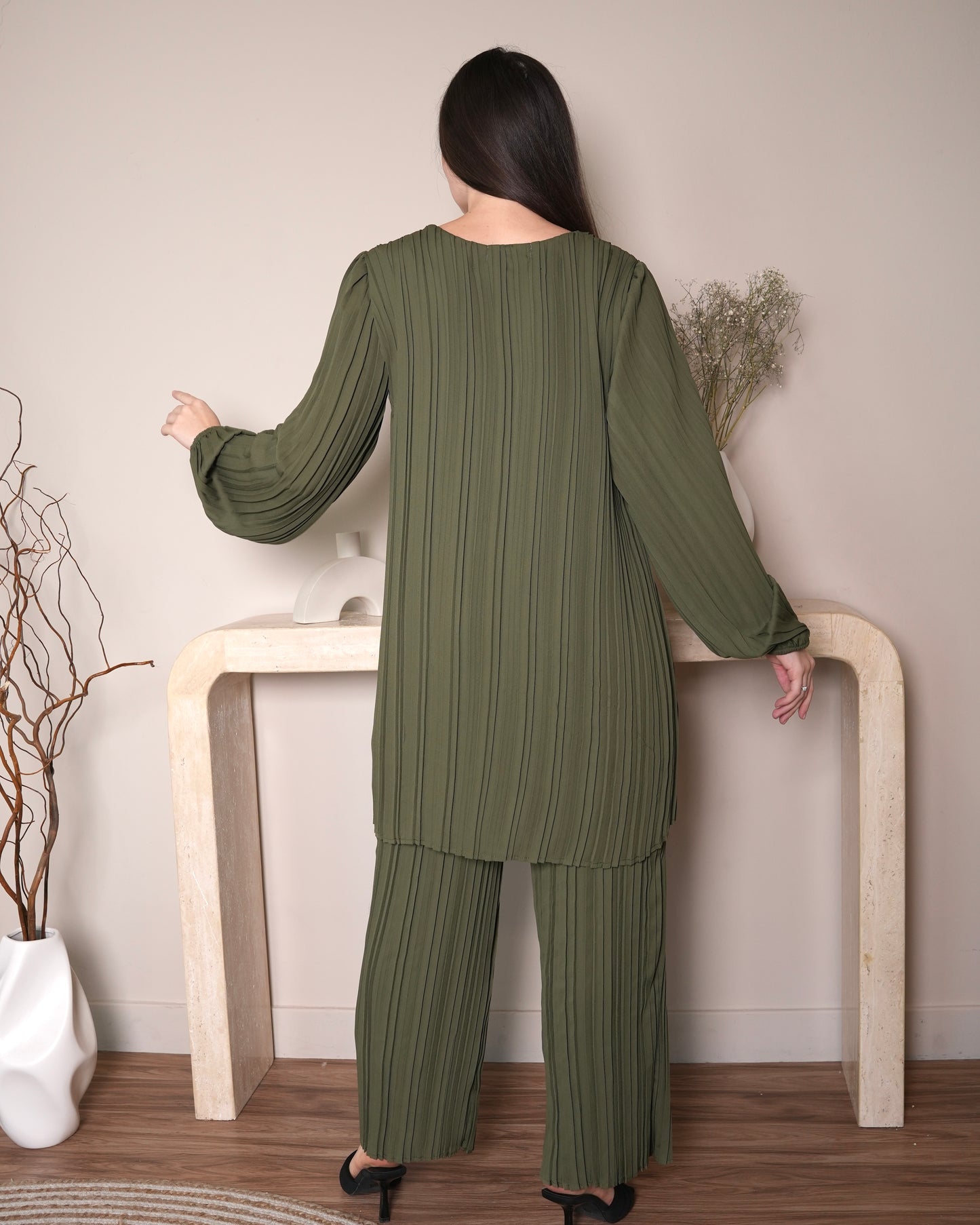 Olive Aura Set - Pleated Olive