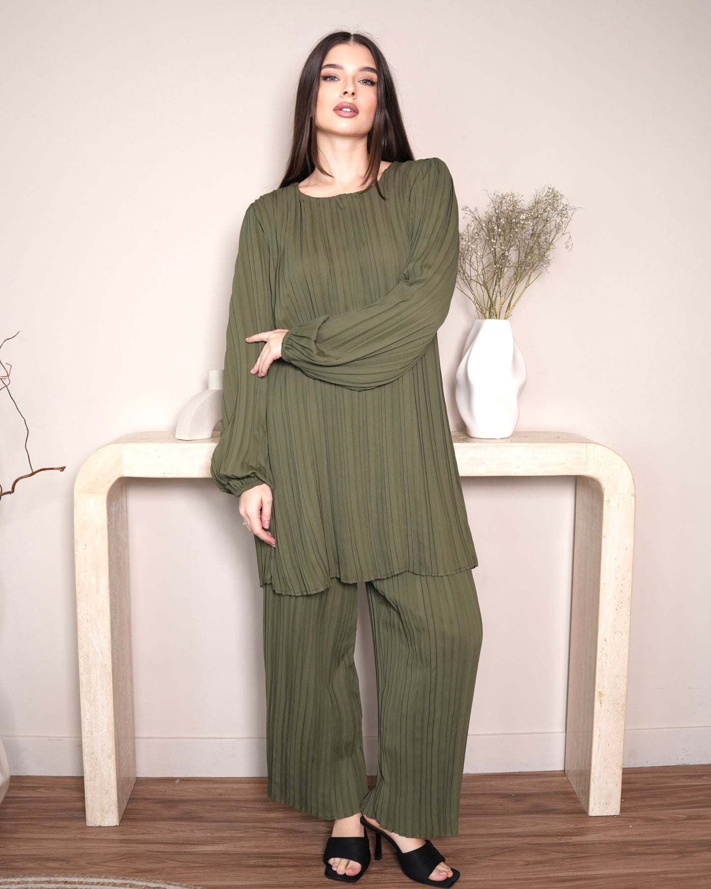 Olive Aura Set - Pleated Olive